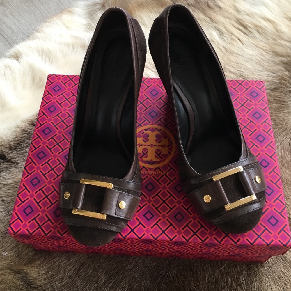 Tory Burch Brown Leather Peep-Toe Heels with Gold Hardware